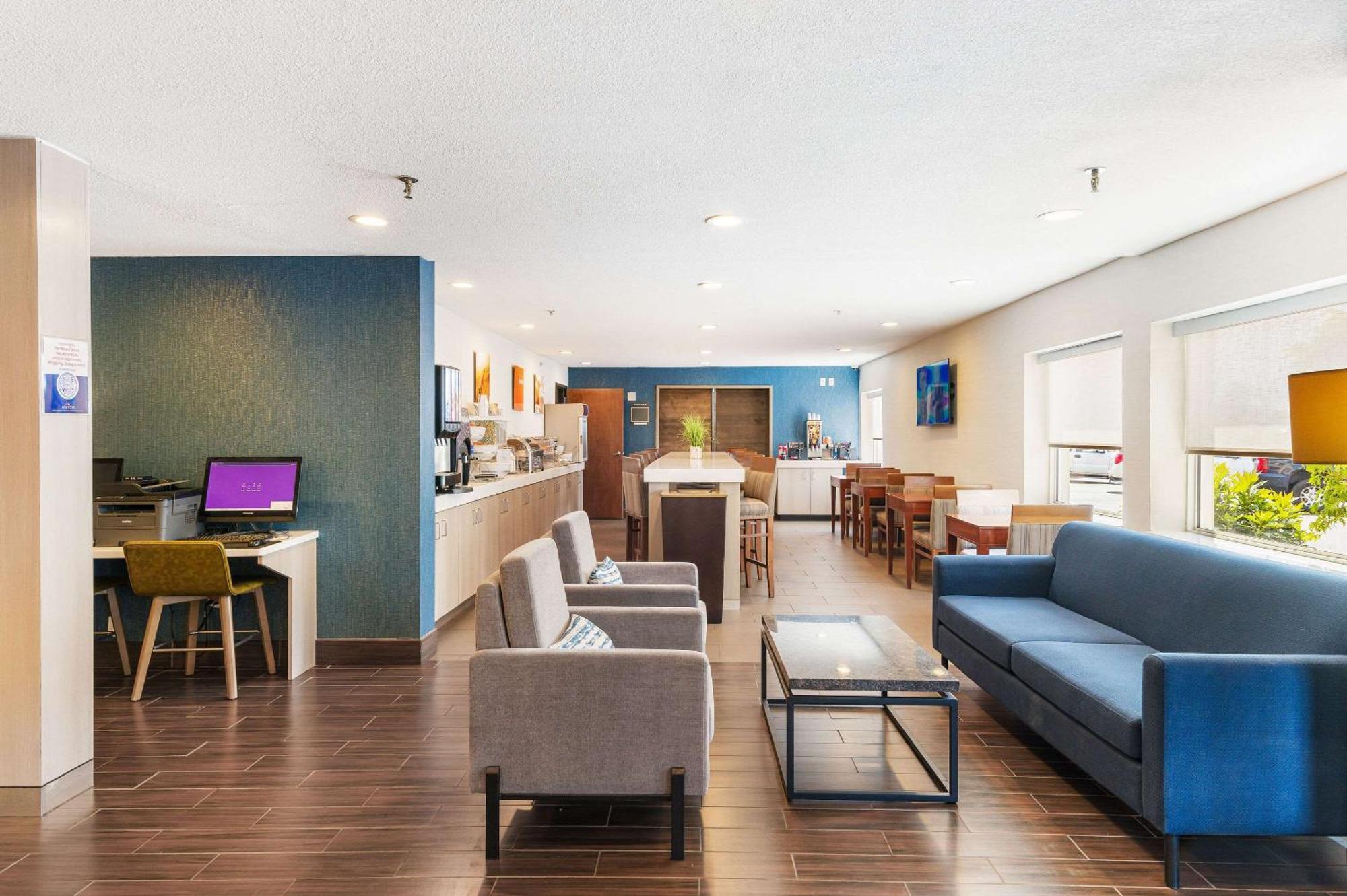 Comfort Inn Mayfield Heights Cleveland East Exteriér fotografie